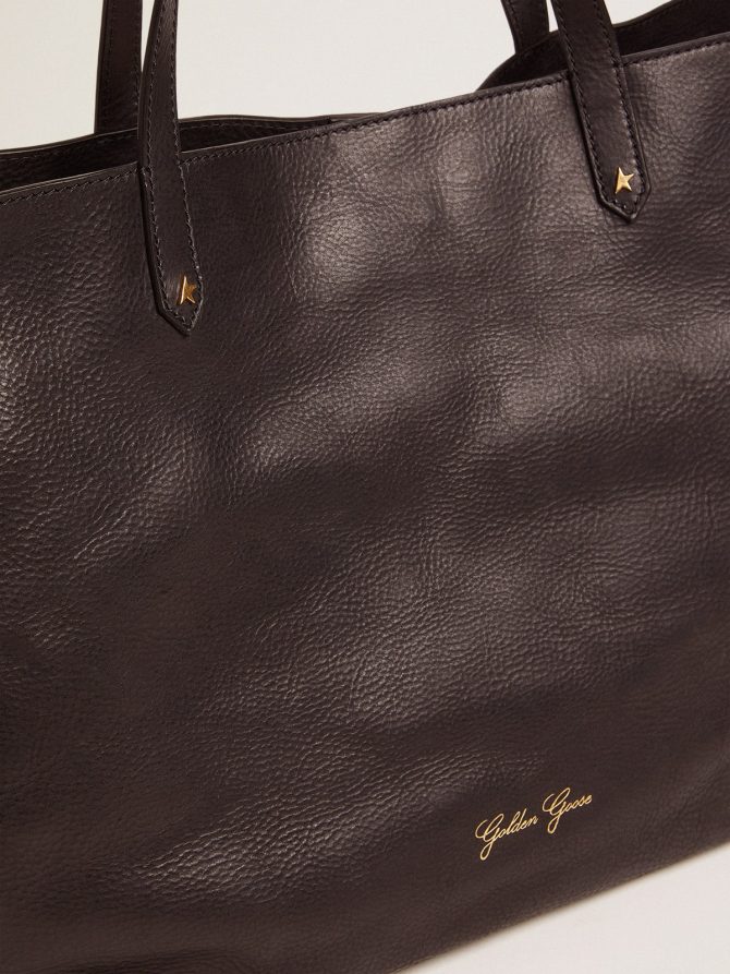 Pasadena Bag in black hammered leather with gold logo on the front - Image 2