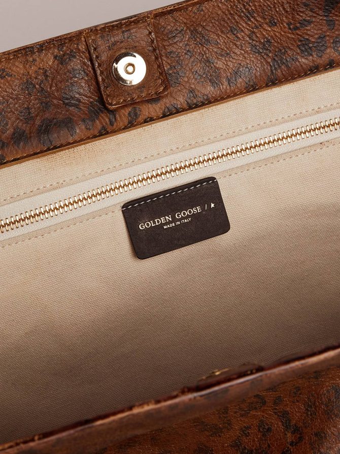 Pasadena Bag in hammered leather with leopard print and contrasting black handles - Image 4