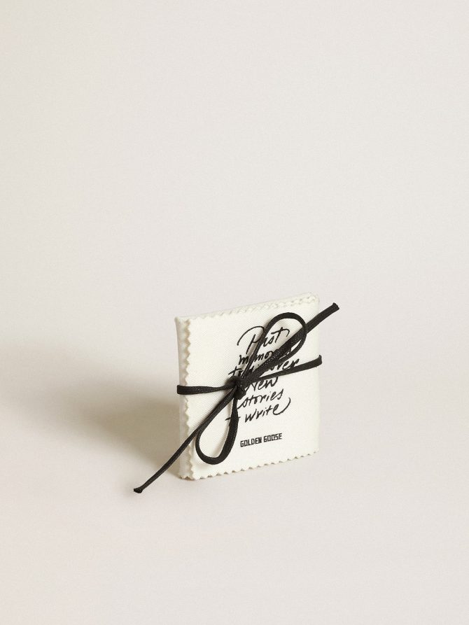 Men’s lace lock with clip in old gold color with Golden lettering - Image 5