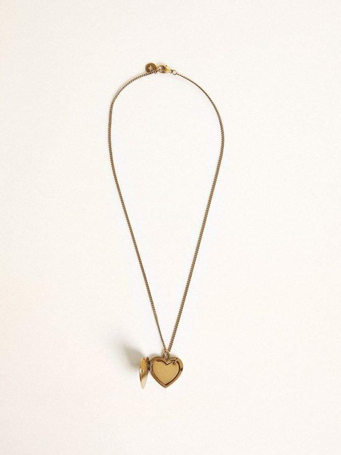 Necklace in antique gold color with heart charms - Image 2