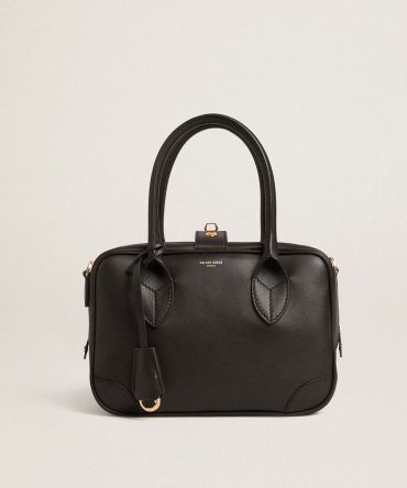 Vita Bag in smooth black leather with gold details