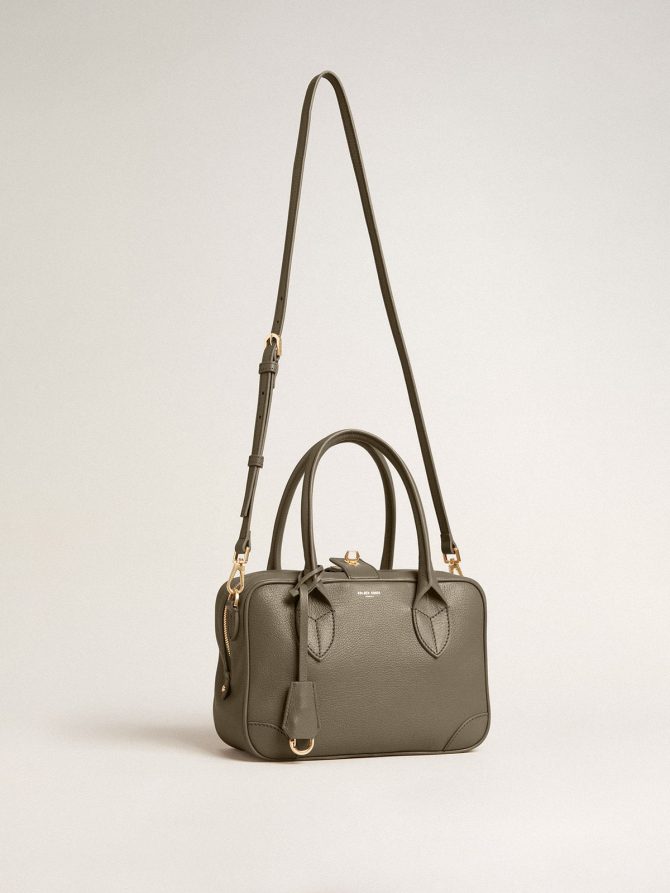 Vita Bag in sage-green sheepskin leather with gold details - Image 4