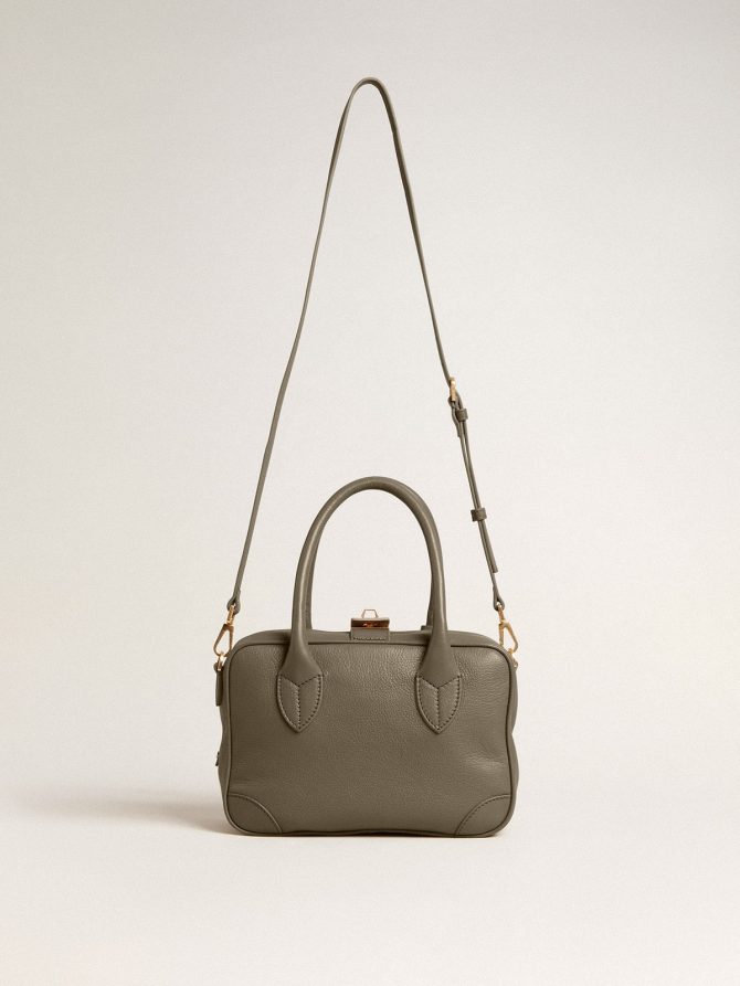 Vita Bag in sage-green sheepskin leather with gold details - Image 5