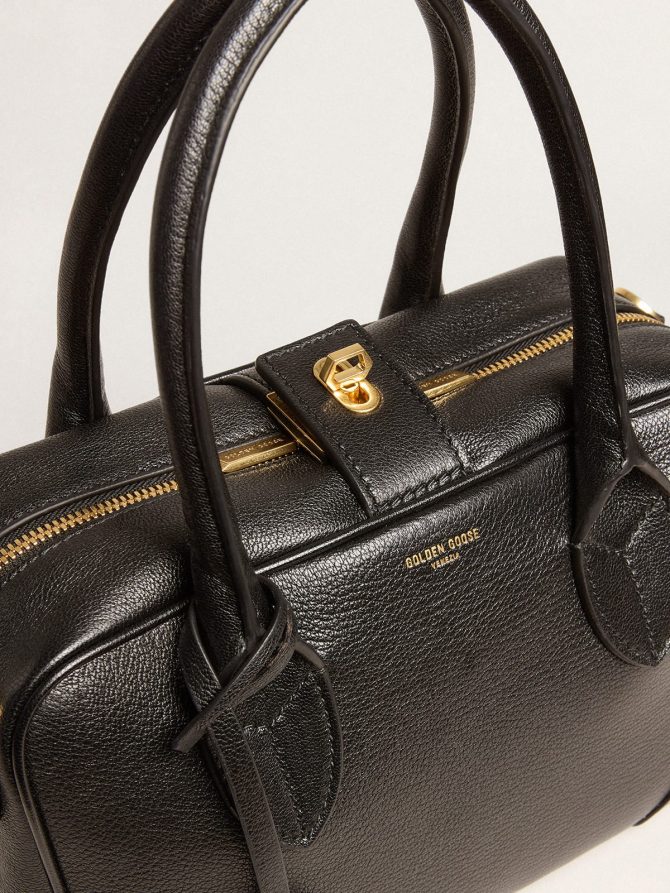 Vita Bag in black sheepskin leather with gold details - Image 6