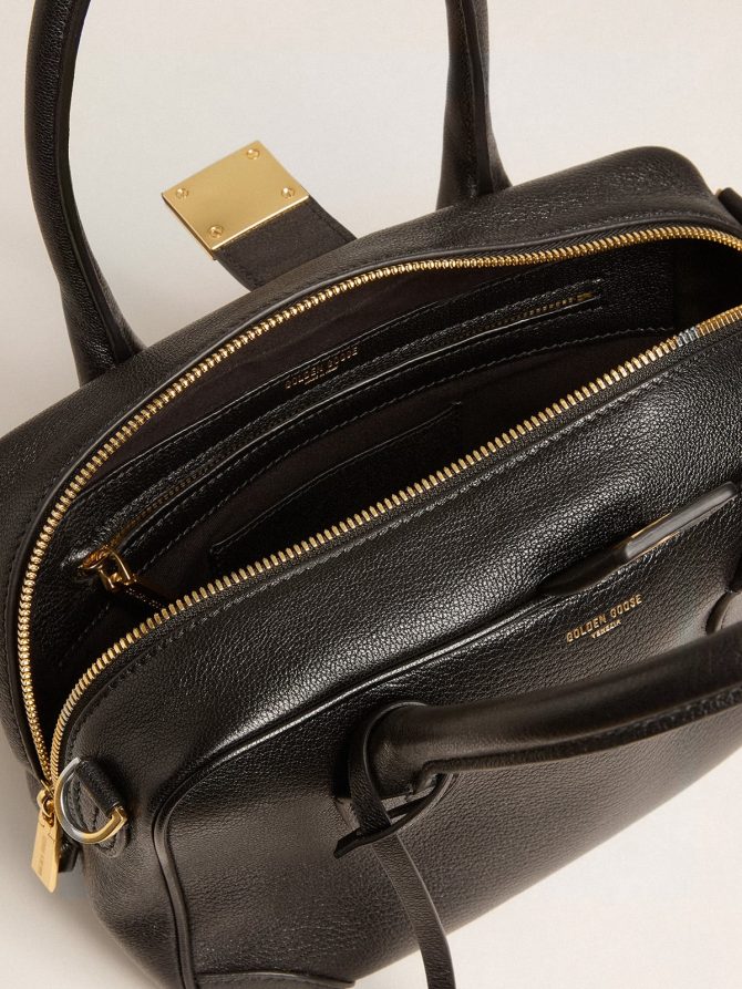 Vita Bag in black sheepskin leather with gold details - Image 7
