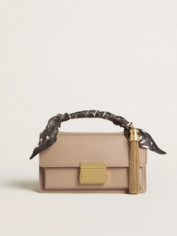 Small Venezia Bag in beige boarded leather with gold details - Image 6