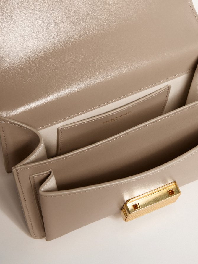 Small Venezia Bag in beige boarded leather with gold details - Image 7