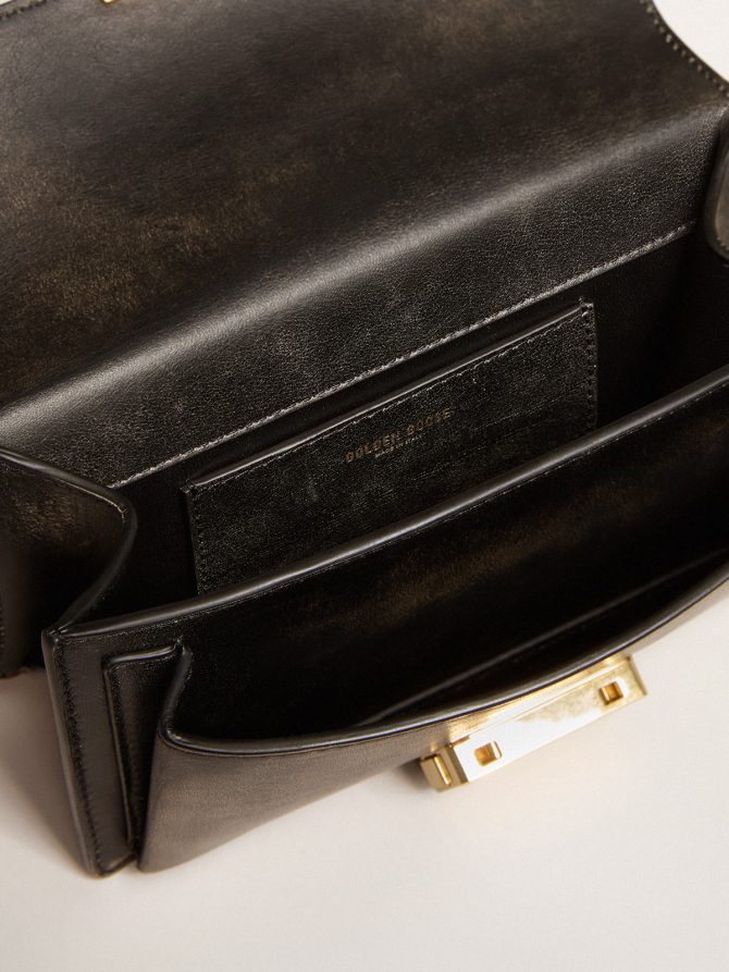 Small Venezia Bag in black distressed leather with gold details - Image 7