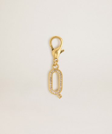 Letter Q charm in gold-colored brass with crystals