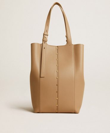 24/7 Bag in cappuccino-colored leather with adjustable handles