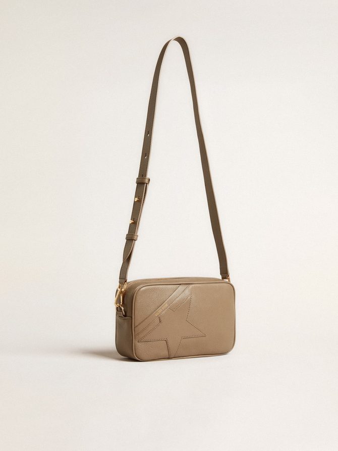 Star Bag in sage-green leather with tone-on-tone star - Image 3