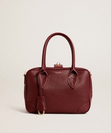Vita Bag in burgundy sheepskin leather with gold details