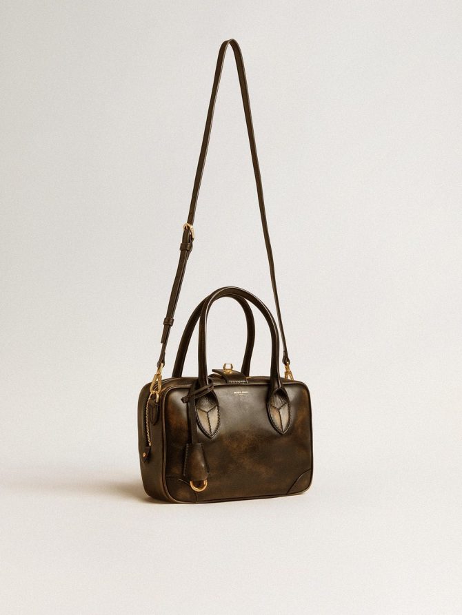 Vita Bag in black distressed leather with gold details - Image 4