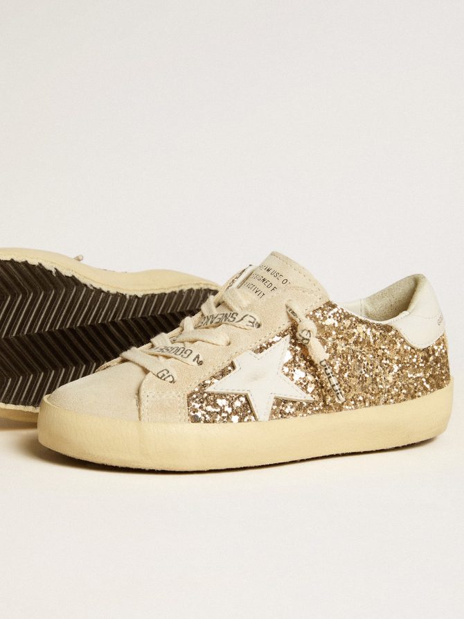 Super-Star Junior in gold glitter with white leather star and heel tab - Image 3