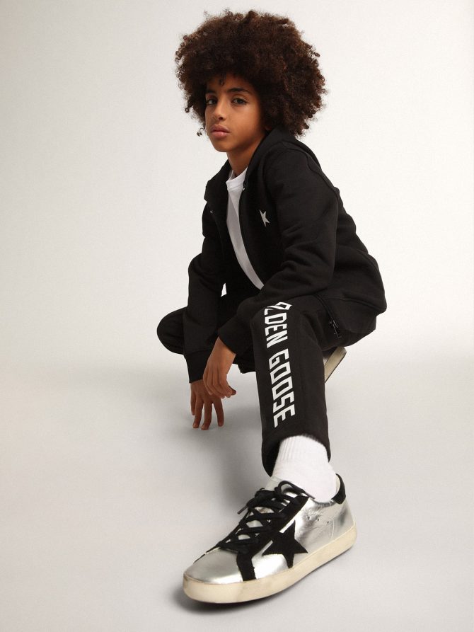 Black hooded sweatshirt with contrasting white star and logo - Image 3