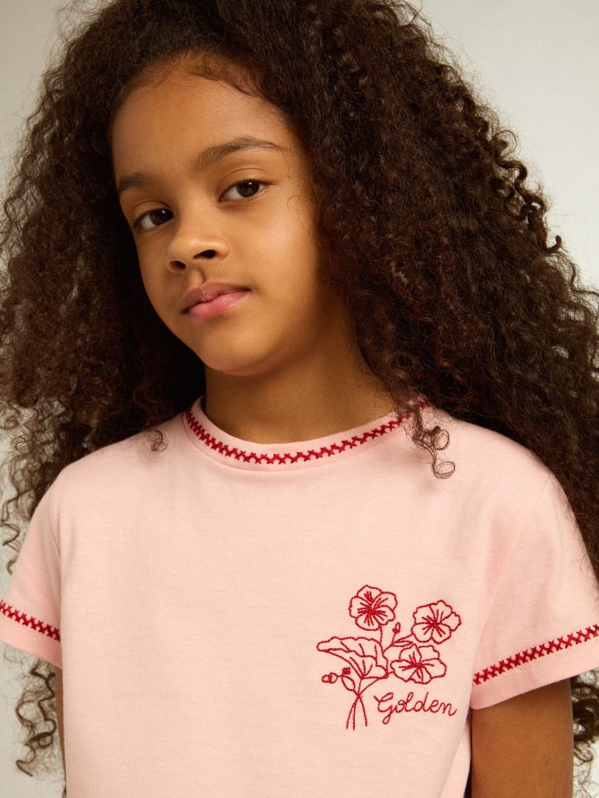 Pink T-shirt with red trim and embroidered flower on the heart - Image 5