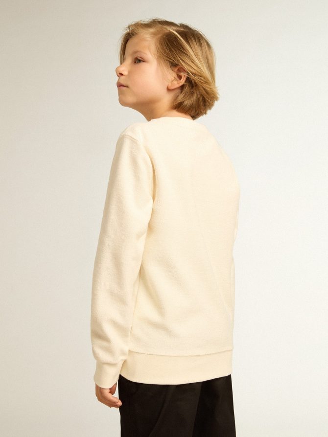 Sweatshirt in aged white with multicolor Golden lettering on the front - Image 4