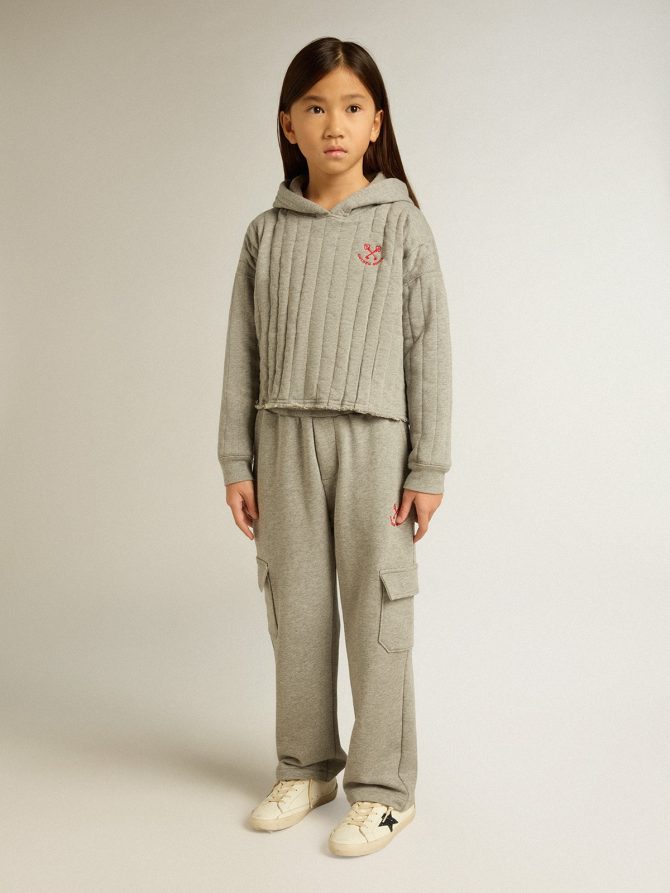 Girls’ cropped sweatshirt in gray melange with a hood and embroidery on the front - Image 3