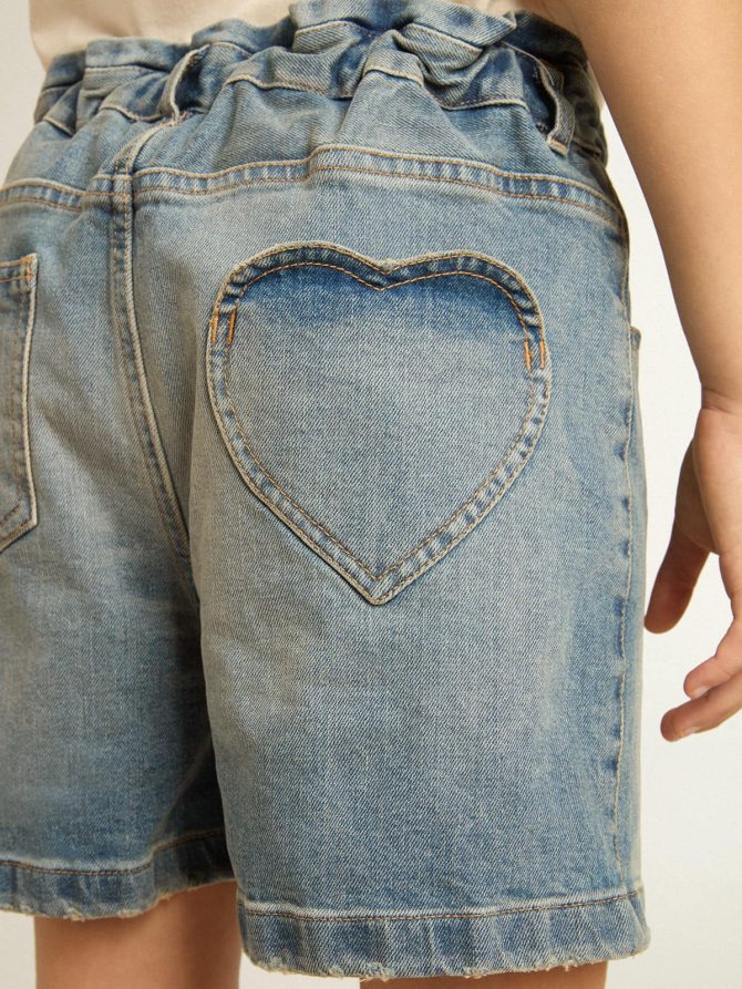 Girls’ denim shorts with distressed finish - Image 5