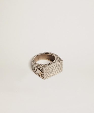 Men’s silver color square ring