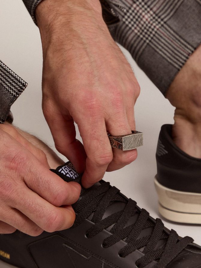 Men’s silver color square ring - Image 2