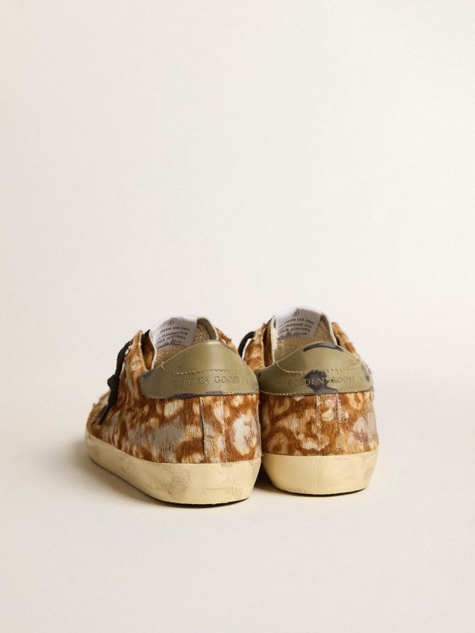 Men’s Super-Star LAB in leopard pony skin with gold star and gray heel tab - Image 4