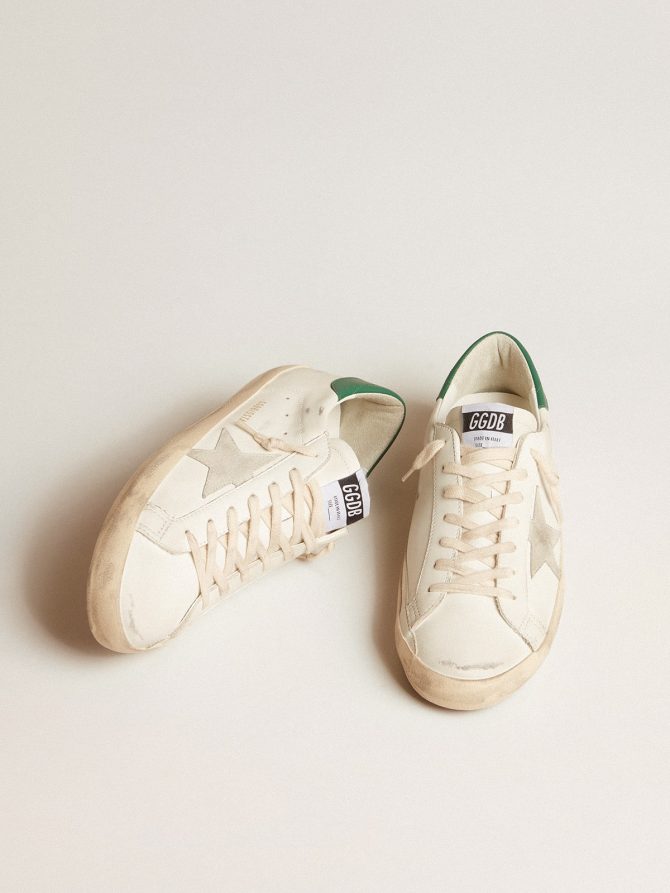 Super-Star in white leather with ice-gray suede star and green leather heel tab - Image 2