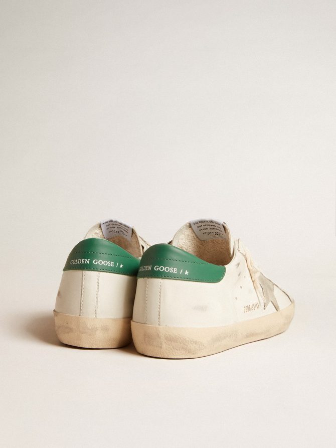 Super-Star in white leather with ice-gray suede star and green leather heel tab - Image 4