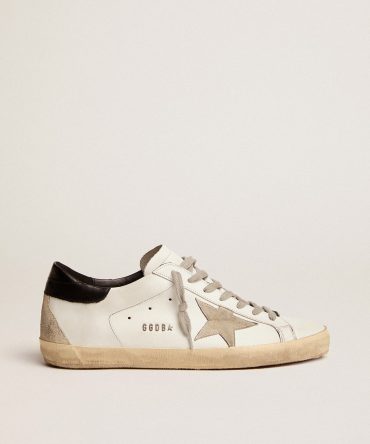 Men’s Super-Star with black heel tab and metal stud lettering