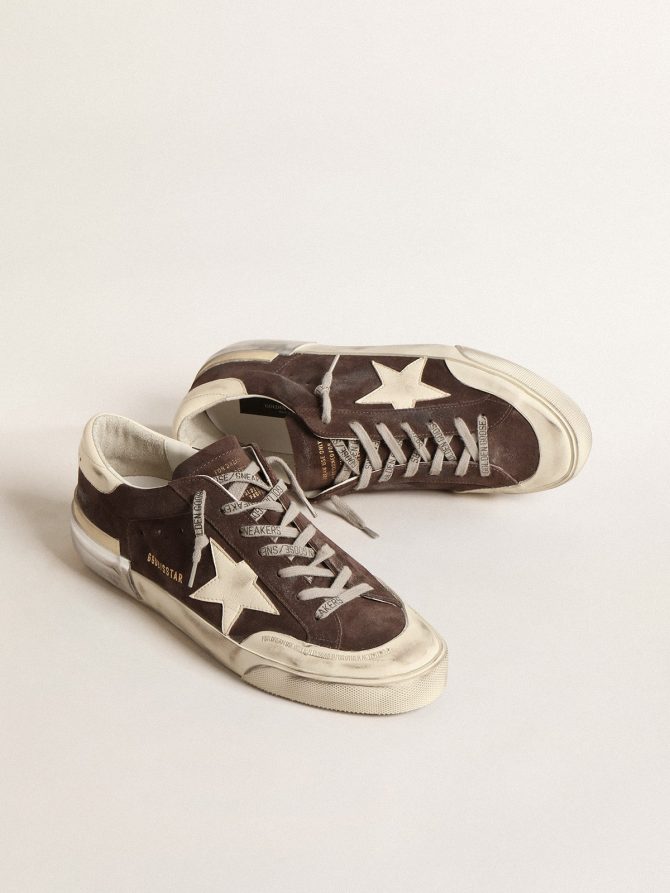 Super-Star in gray suede with ecru nappa star and heel tab - Image 2