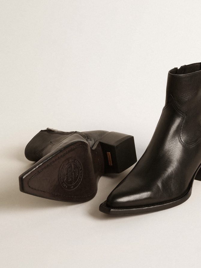 Men’s low Debbie boots in black leather - Image 4