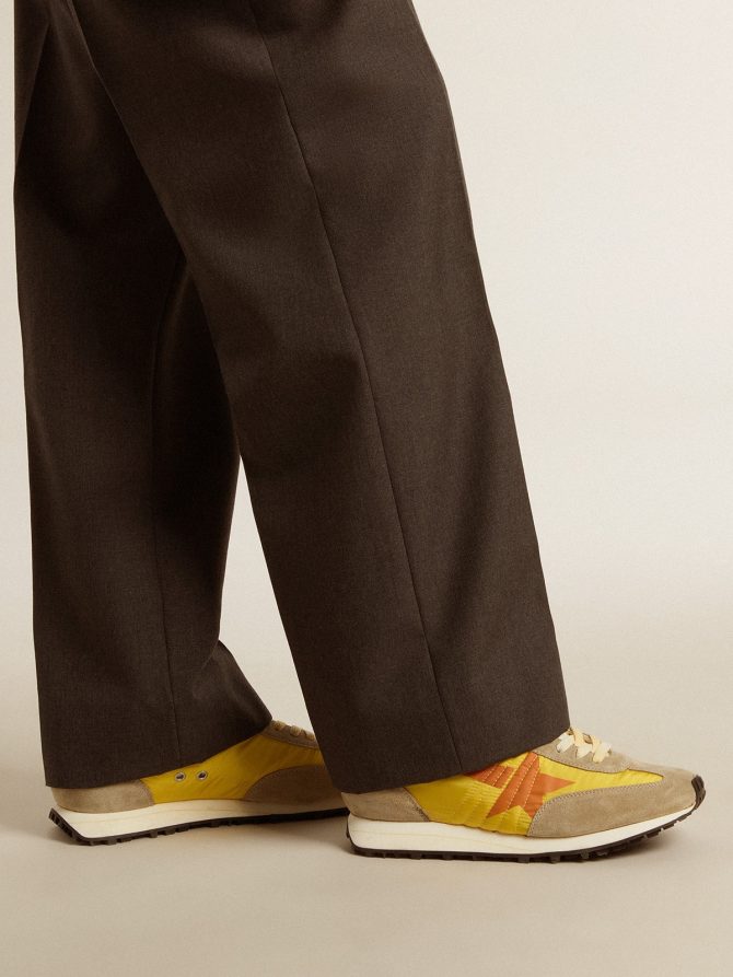 Men’s Marathon with yellow nylon upper and orange star - Image 3