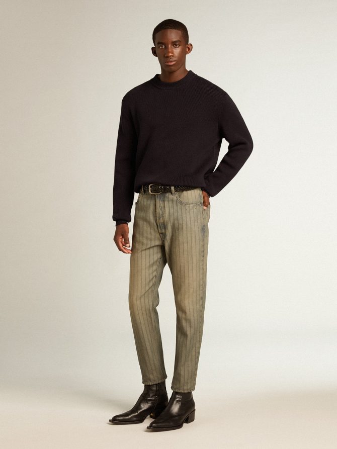 Men’s gray pants in striped denim - Image 3