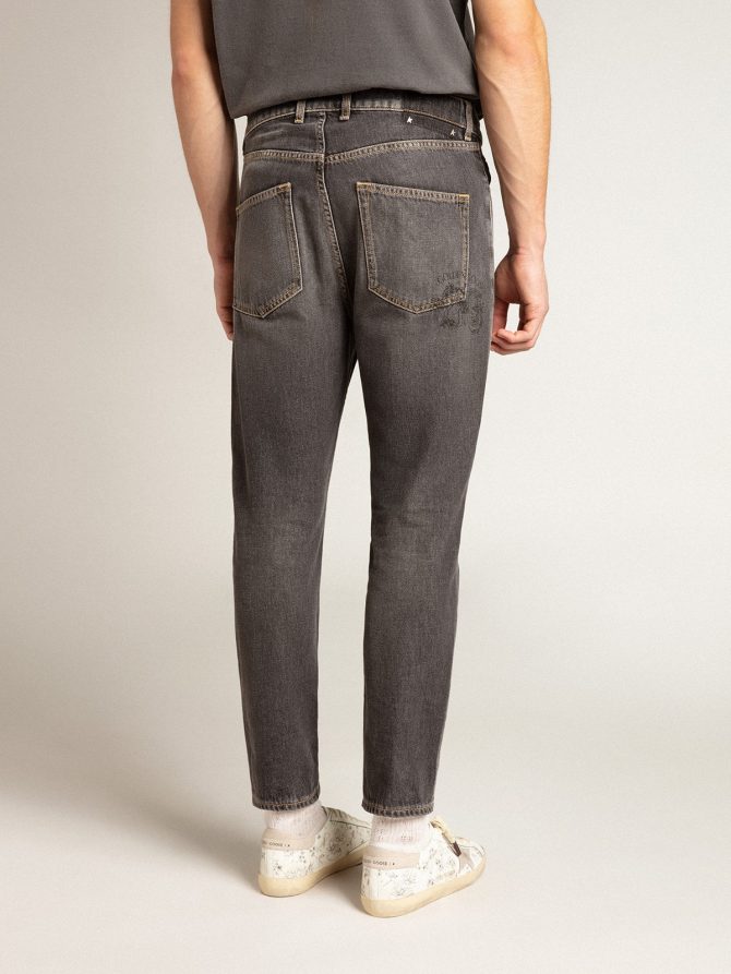 Men’s black jeans with printed pocket - Image 4