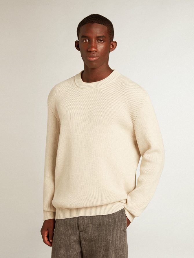 Men’s round-neck sweater in panama-colored cotton with logo on the back - Image 5