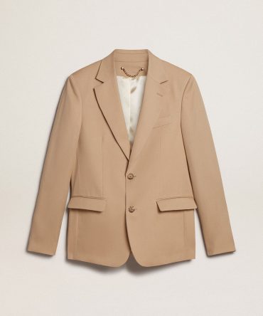 Single-breasted blazer in sand with horn buttons