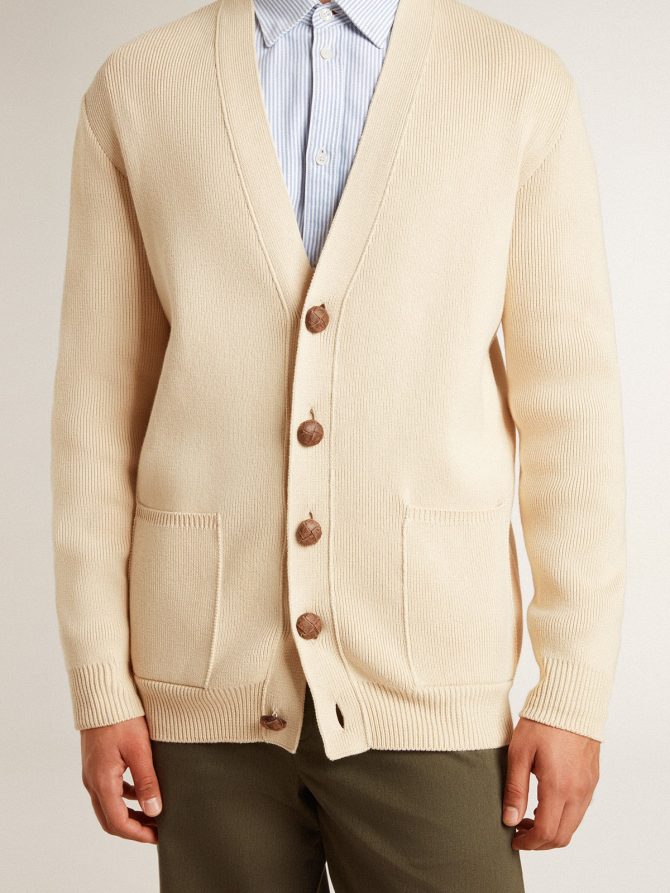Men’s beige cardigan with ‘Golden’ lettering on the back - Image 5