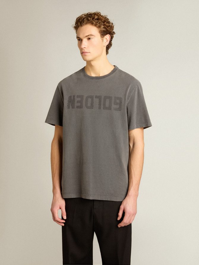 Men’s anthracite gray T-shirt with distressed treatment - Image 2