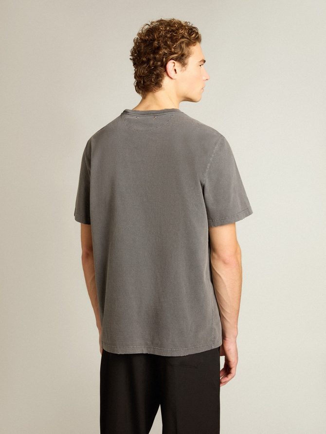 Men’s anthracite gray T-shirt with distressed treatment - Image 4