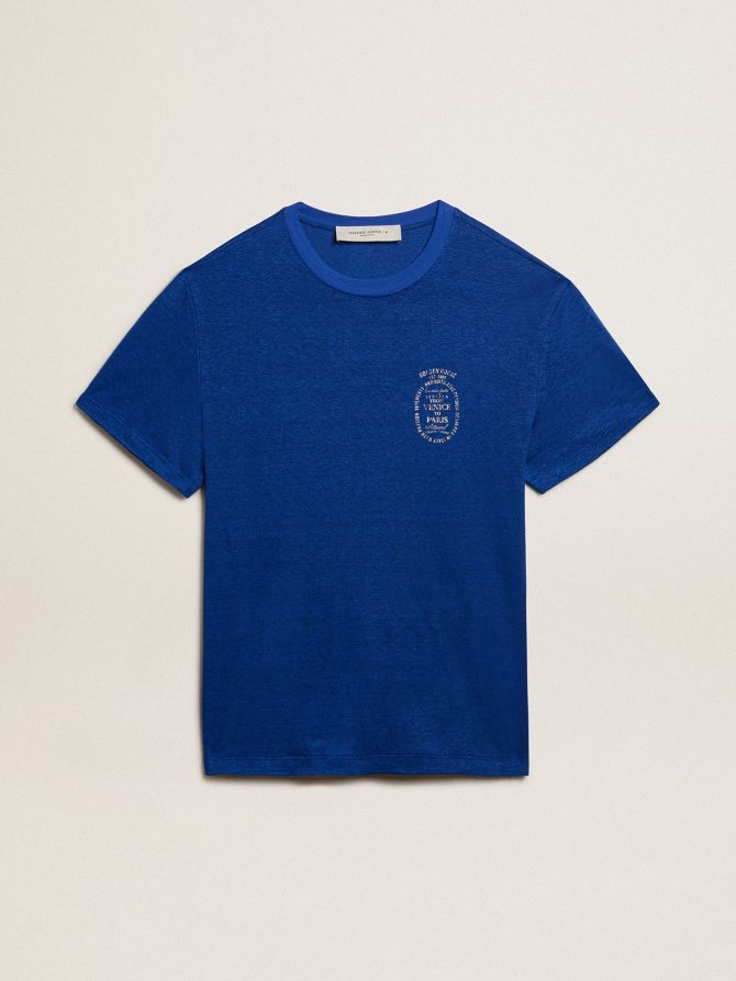 Men’s blue-colored linen T-shirt with print on the chest