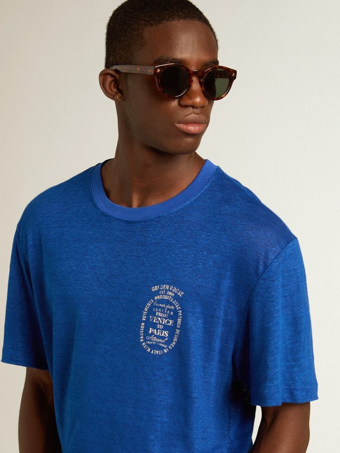 Men’s blue-colored linen T-shirt with print on the chest - Image 2