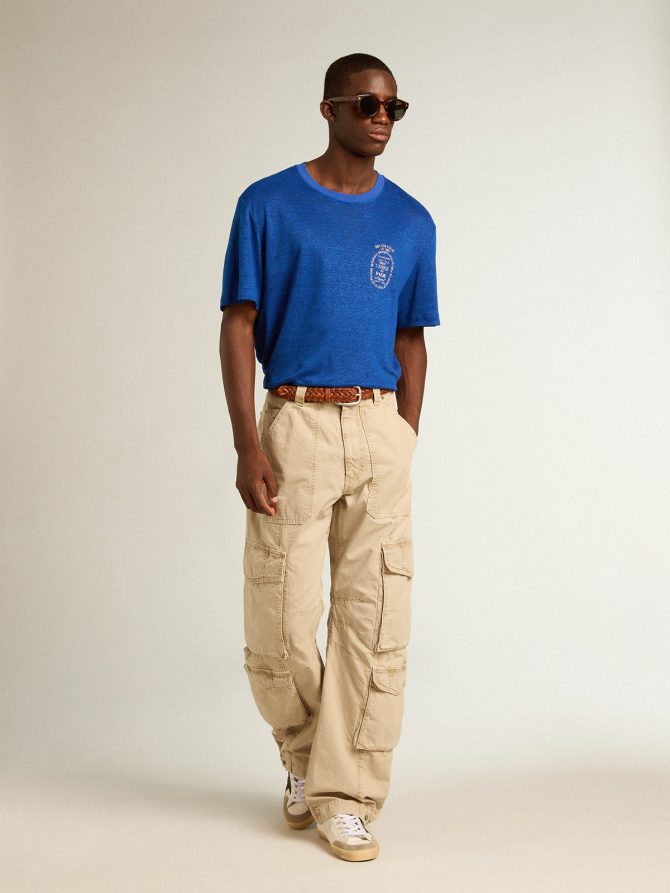 Men’s blue-colored linen T-shirt with print on the chest - Image 3