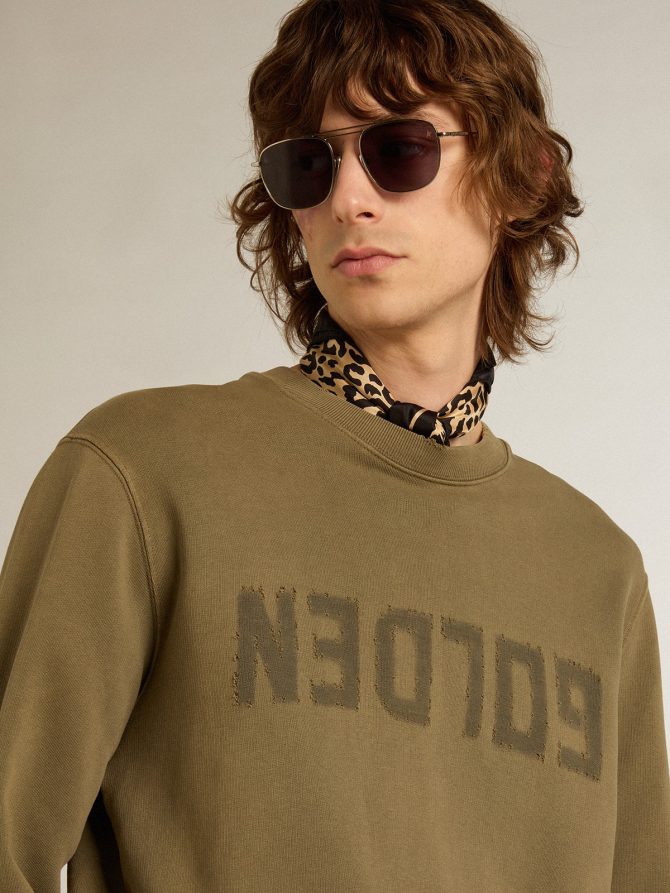 Men’s olive green sweatshirt with Golden lettering - Image 2