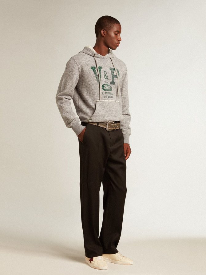 Gray hooded sweatshirt with front pocket - Image 3
