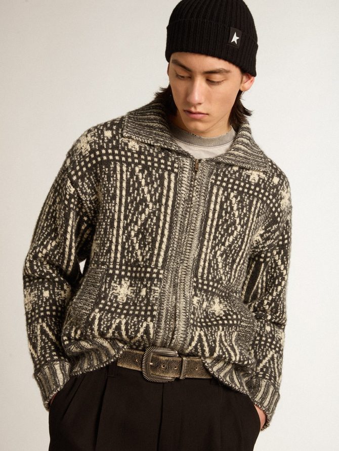 Cardigan with dark gray Fair Isle pattern - Image 2
