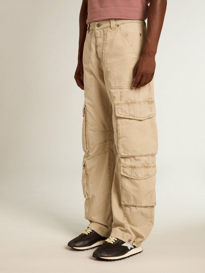 Men’s khaki-colored cotton cargo pants - Image 2