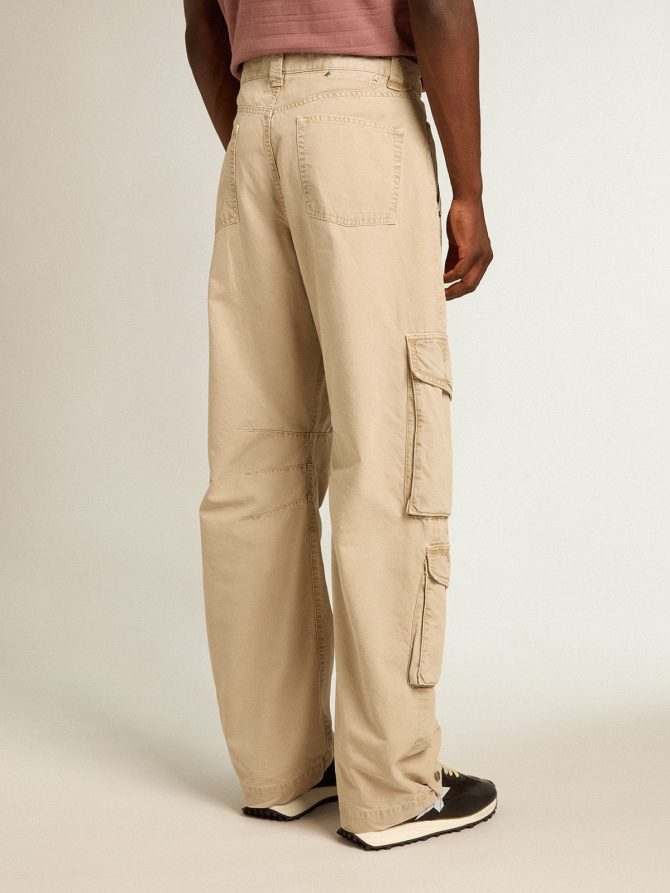 Men’s khaki-colored cotton cargo pants - Image 4