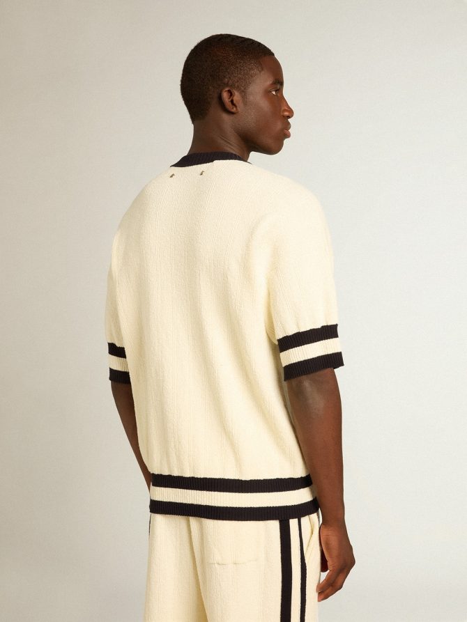 Men’s short-sleeved sweater in vintage white with blue rib knit - Image 4