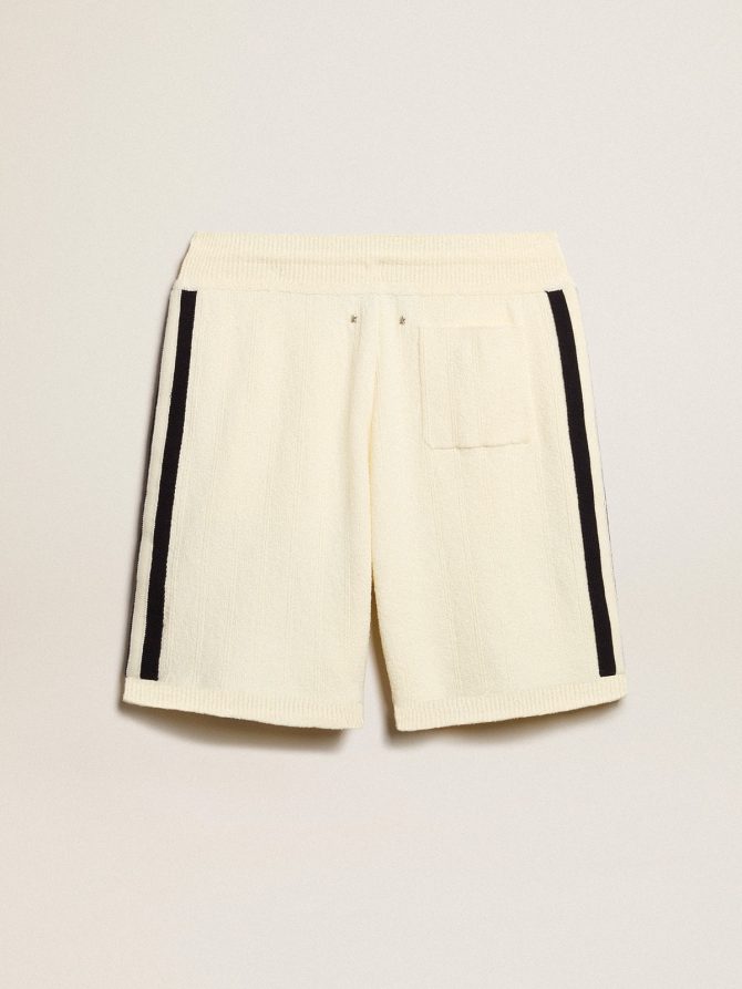Men’s vintage white shorts with blue rib knit on the sides - Image 5