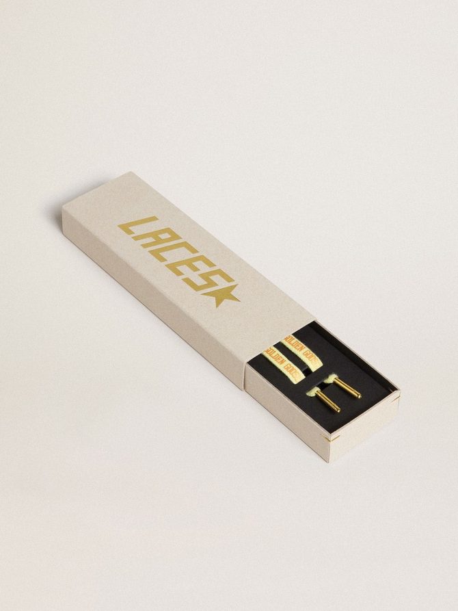 Yellow cotton laces with contrasting gold-colored logo - Image 2